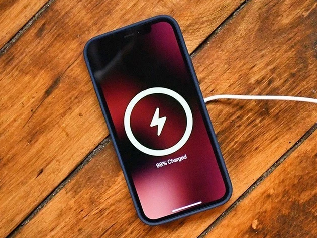 建水苹果手机维修分享iPhone 12可以随便充电吗 